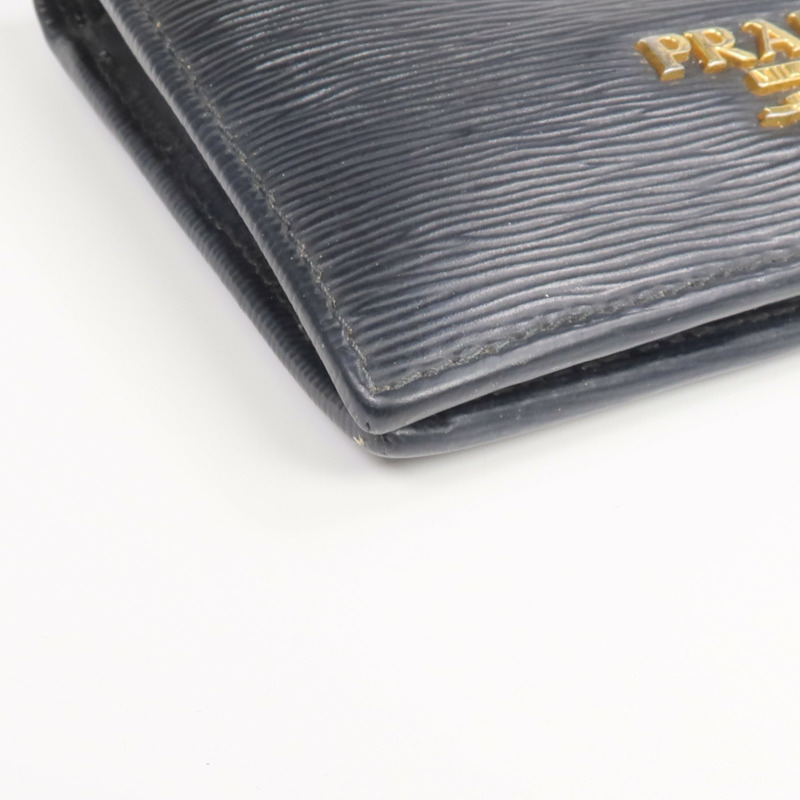 PRADA 牛皮皮革Wallet金扣錢包-15