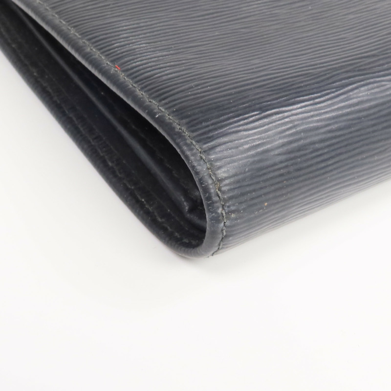 PRADA 牛皮皮革Wallet金扣錢包-16