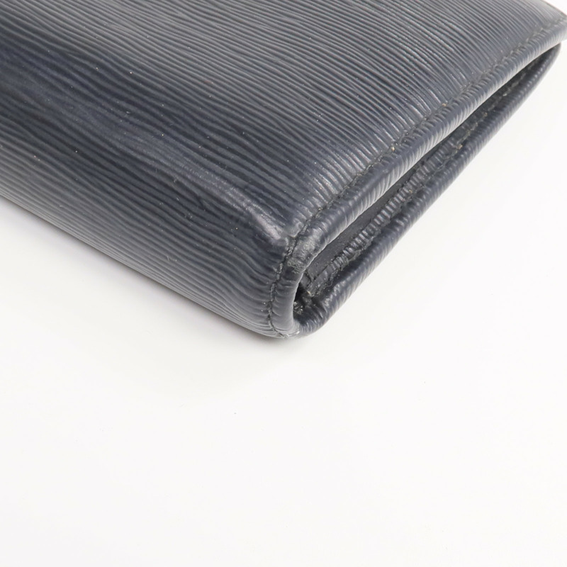 PRADA 牛皮皮革Wallet金扣錢包-17