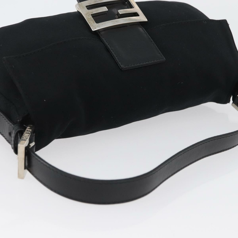 【日本直送】FENDI Mamma Baguette 肩背包 尼龍 黑色 銀色 正品 am10851V-5