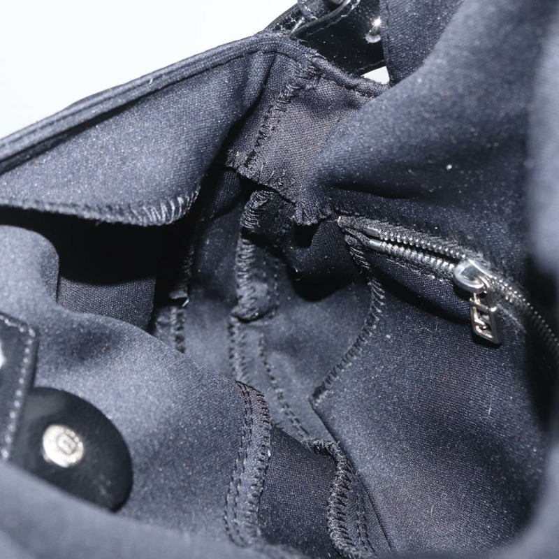 【日本直送】FENDI Mamma Baguette 肩背包 尼龍 黑色 銀色 正品 am10851V-21