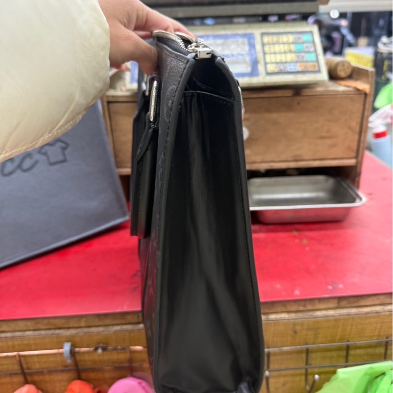 正版Lv 男士琴譜包 M46098 黑 二手-7