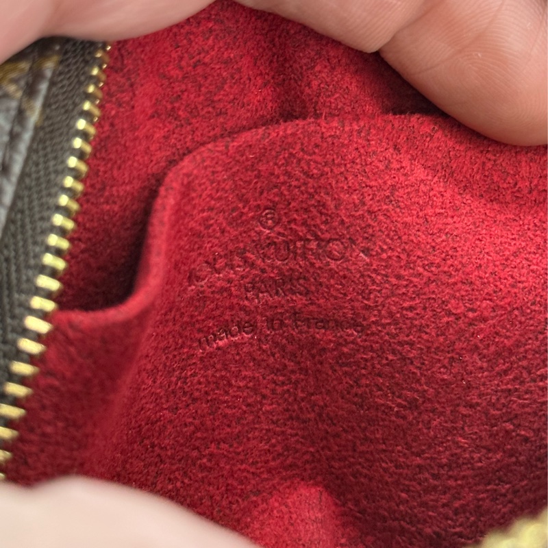 LV M58030 豆腐包手拿包晚宴包零錢包化妝包-14