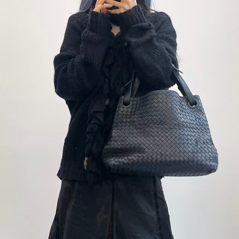 「JL精品代購」bottega veneta BV經典黑色編織雙橋手提托特包-1