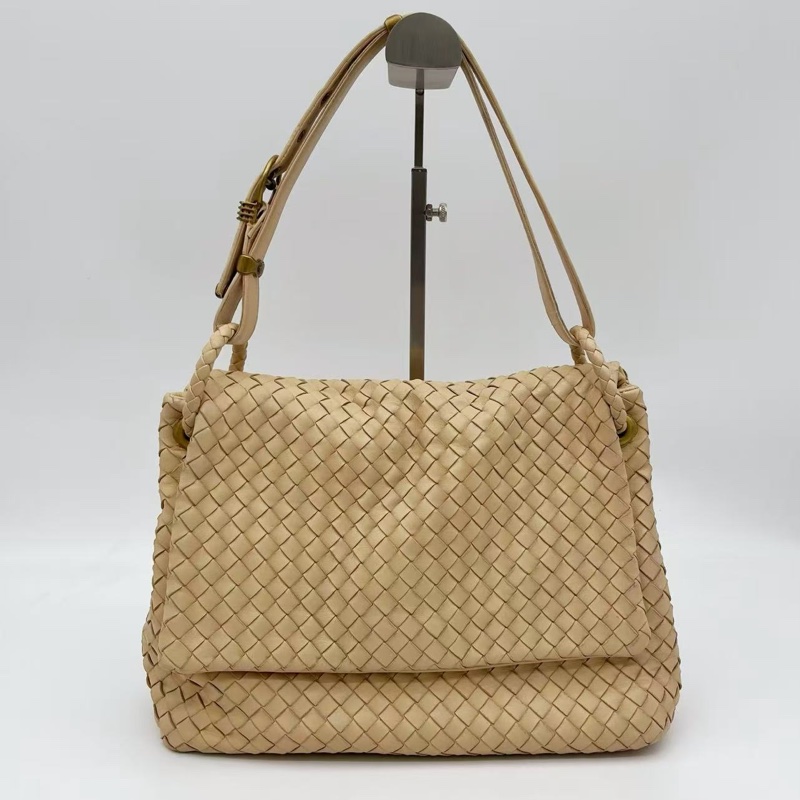 「JL精品代購」bottega veneta BV 奶茶色羊皮編織翻蓋腋下托特包-0