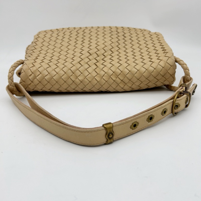 「JL精品代購」bottega veneta BV 奶茶色羊皮編織翻蓋腋下托特包-12