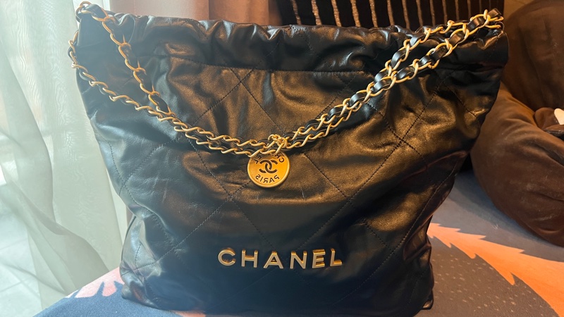 【近全新晶片款】Chanel 22 黑金中號 Medium 垃圾包-0