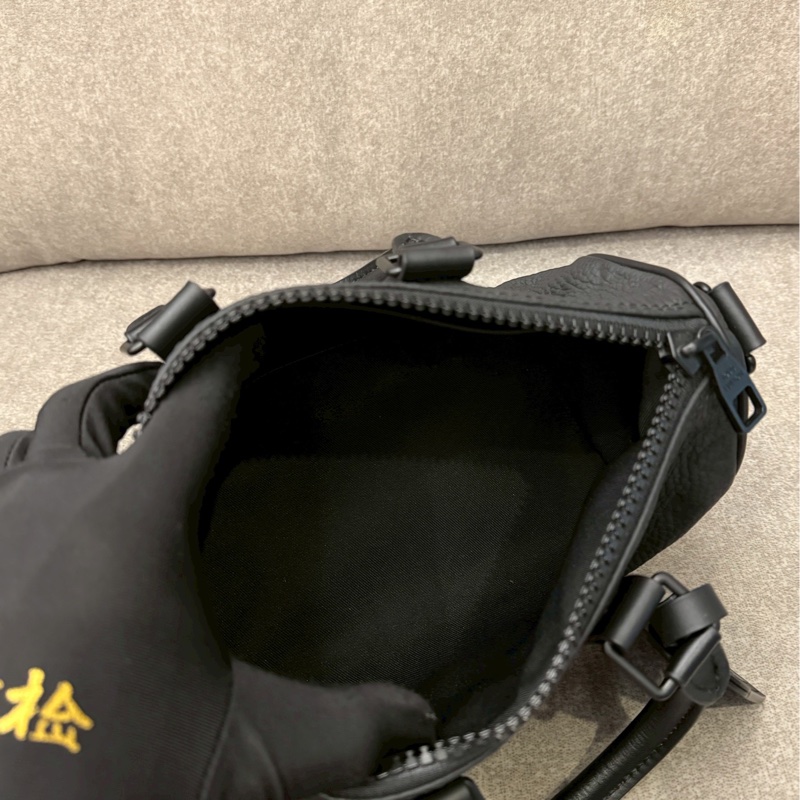 LV keepall25黑壓紋-6