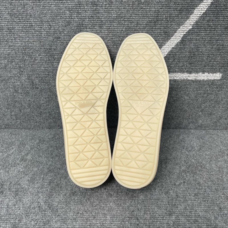 全新Prada普拉達 淺藍色麂皮三角標一腳蹬板鞋41碼-4