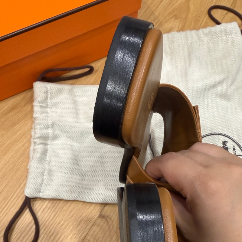 Hermès Giulia 平底涼鞋 🍊 經典金棕 x 銀扣 ✨ 愛馬仕-6