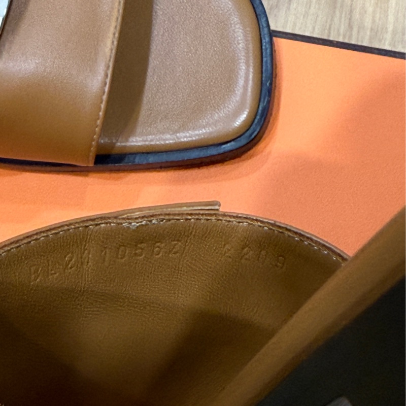 Hermès Giulia 平底涼鞋 🍊 經典金棕 x 銀扣 ✨ 愛馬仕-15