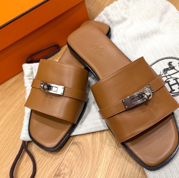 Hermès Giulia 平底涼鞋 🍊 經典金棕 x 銀扣 ✨ 愛馬仕-17