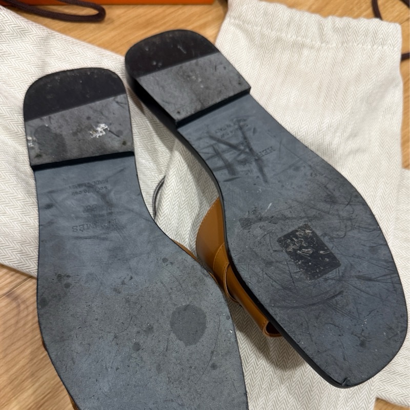 Hermès Giulia 平底涼鞋 🍊 經典金棕 x 銀扣 ✨ 愛馬仕-18