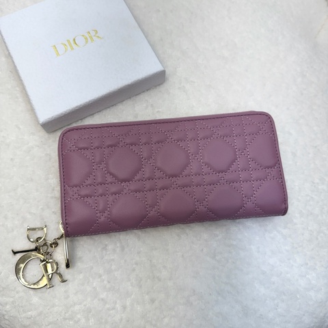 DIOR粉紫色藤格纹羊皮Lady Dior Voyageur长夹S0007ONMJ