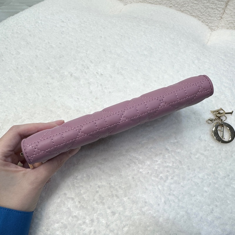 DIOR粉紫色藤格纹羊皮Lady Dior Voyageur长夹S0007ONMJ-4