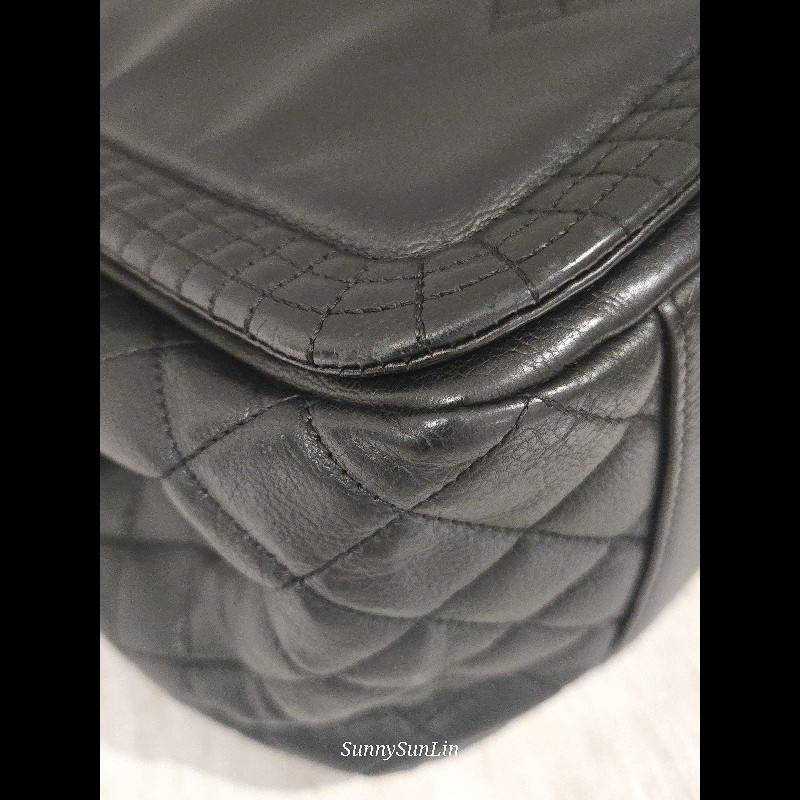 CHANEL 香奈兒 黑色牛皮 雙c大logo 掀蓋滾邊黑銀機場包-39