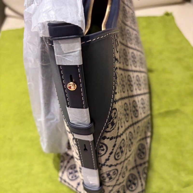 Tory Burch T Monogram 經典提花+皮革背帶肩背包、斜背包兩用-10