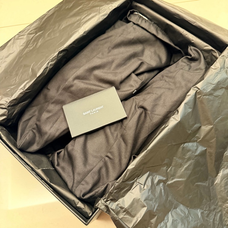 YSL Saint Laurent 男士小牛皮皮鞋-12