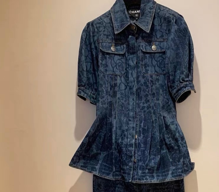 Chanel套裝衣服34碼,褲子36碼-0