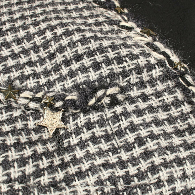 香奈兒 COCO 標誌紐扣斜紋軟呢外套,莫赫亞海軍藍/白色,二手女款-6