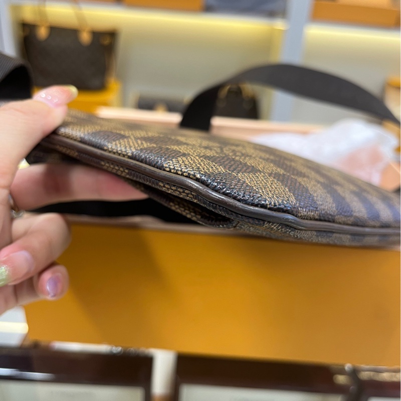 LouisVuitton 路易威登 棋盤格男士郵差包 附件：無-5