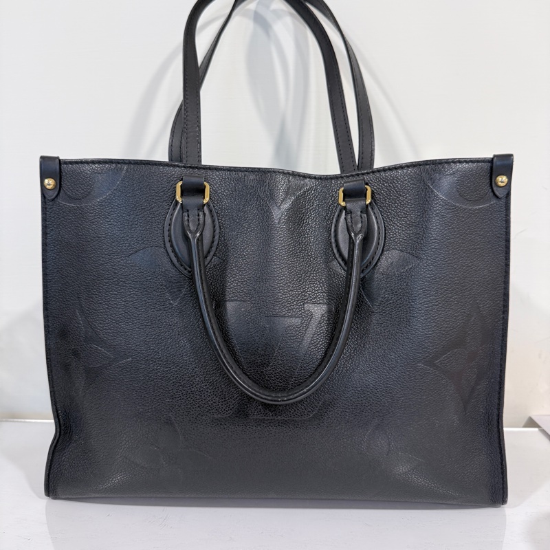 Louis Vuitton✨LV On the go 中號托特包 黑色壓紋 全皮芯片款-6