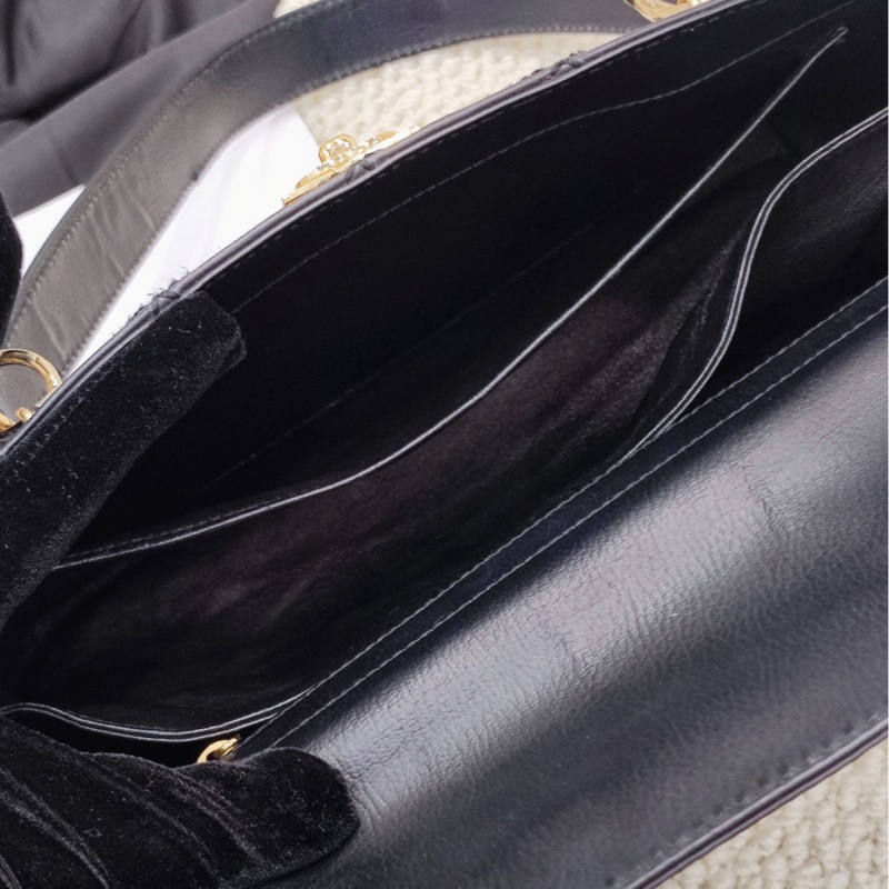 成色極好97新 Chanel黑金托特包-8