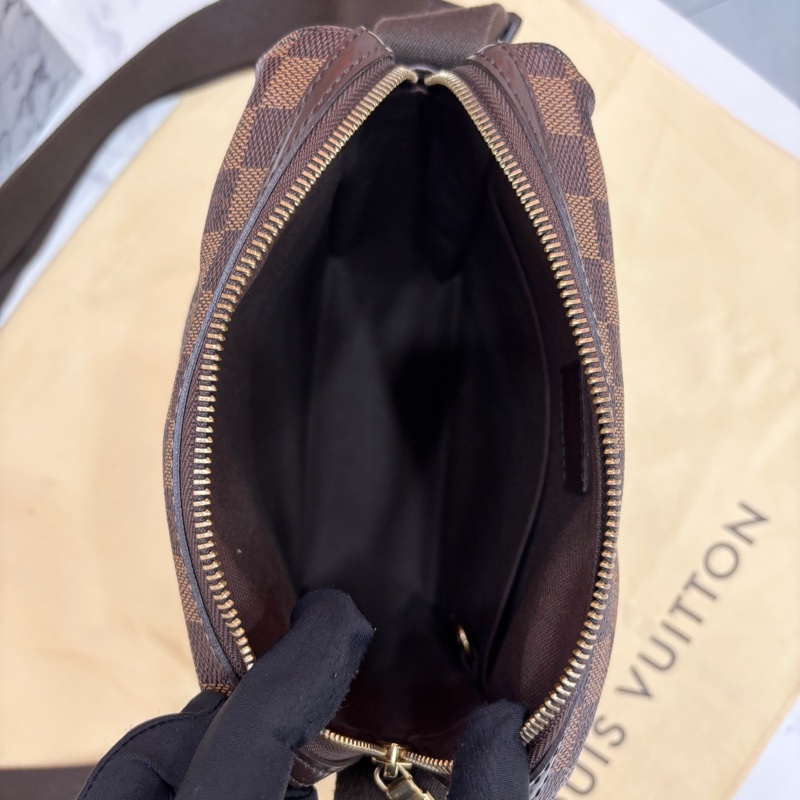 98新 LV路易威登 棕棋盤格 豆腐包 單肩包 斜挎包 舒適寬肩帶 款式簡約 尺寸20*8*24-5