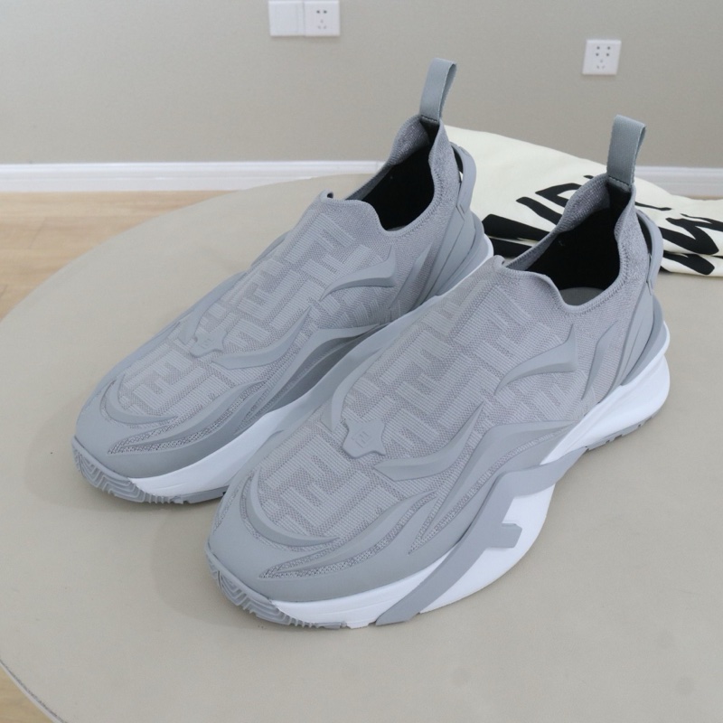 閒置新 未使用 Fendi Flow 男鞋,10碼/44碼,配件防塵袋-0