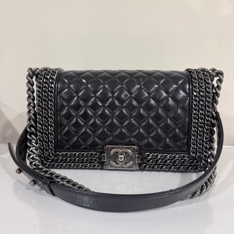Chanel✨黑色銀釦 油蠟皮 鏈條滾邊 leboy25-0