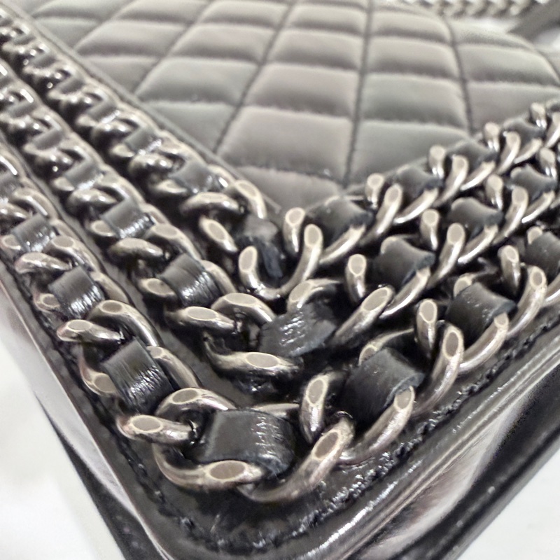 Chanel✨黑色銀釦 油蠟皮 鏈條滾邊 leboy25-39