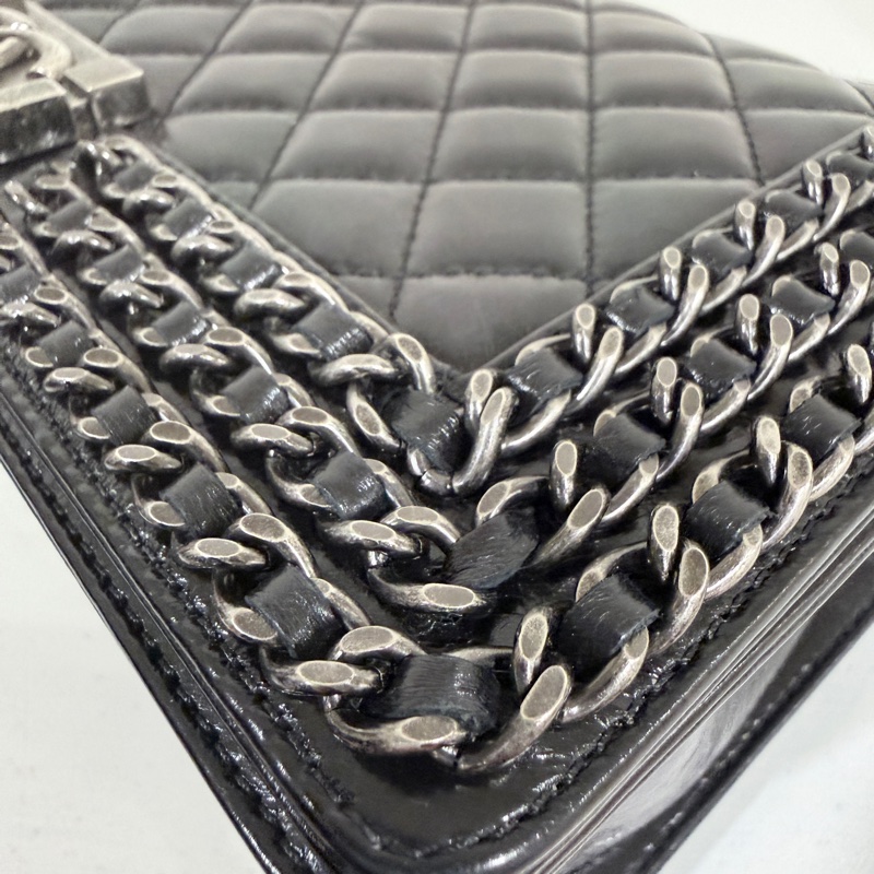 Chanel✨黑色銀釦 油蠟皮 鏈條滾邊 leboy25-41