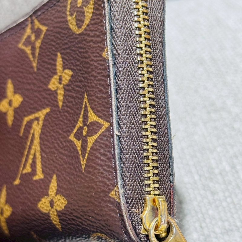 LV 拉鍊零錢包（晶片款）-2