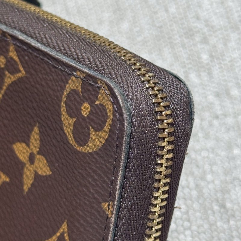 LV 拉鍊零錢包（晶片款）-8