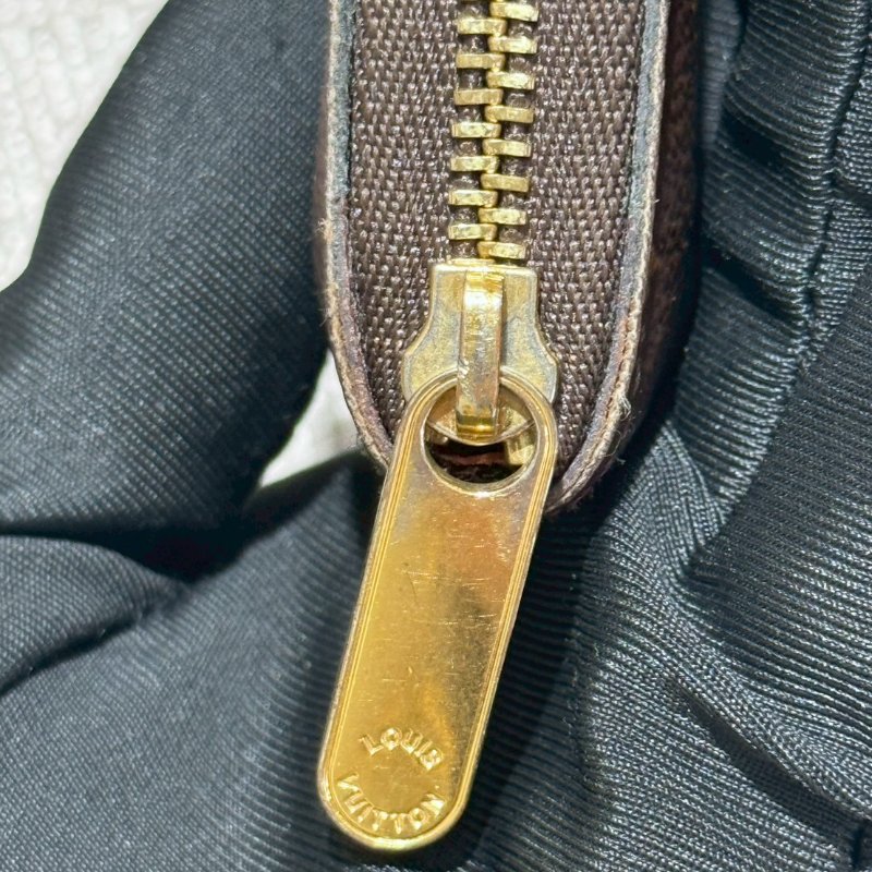 LV 拉鍊零錢包（晶片款）-13