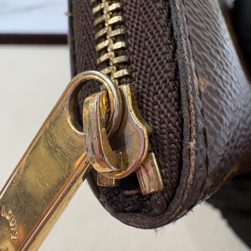 LV 拉鍊零錢包（晶片款）-16