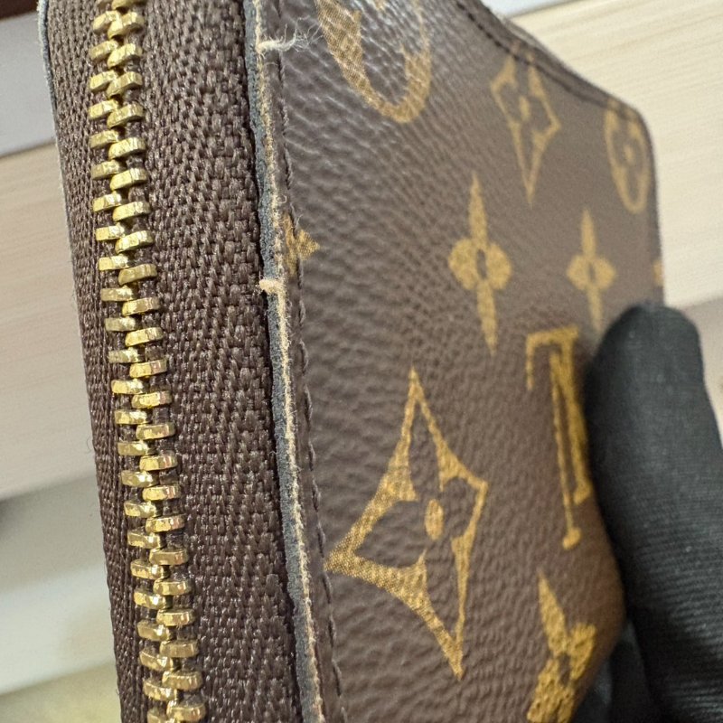 LV 拉鍊零錢包（晶片款）-21