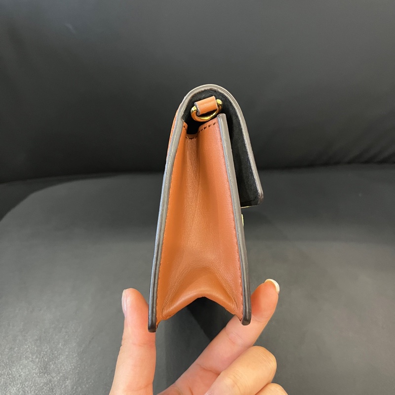 99新 LouisVuitton /路易威登 達芙妮woc 芯片款 新款拉絲扣-4