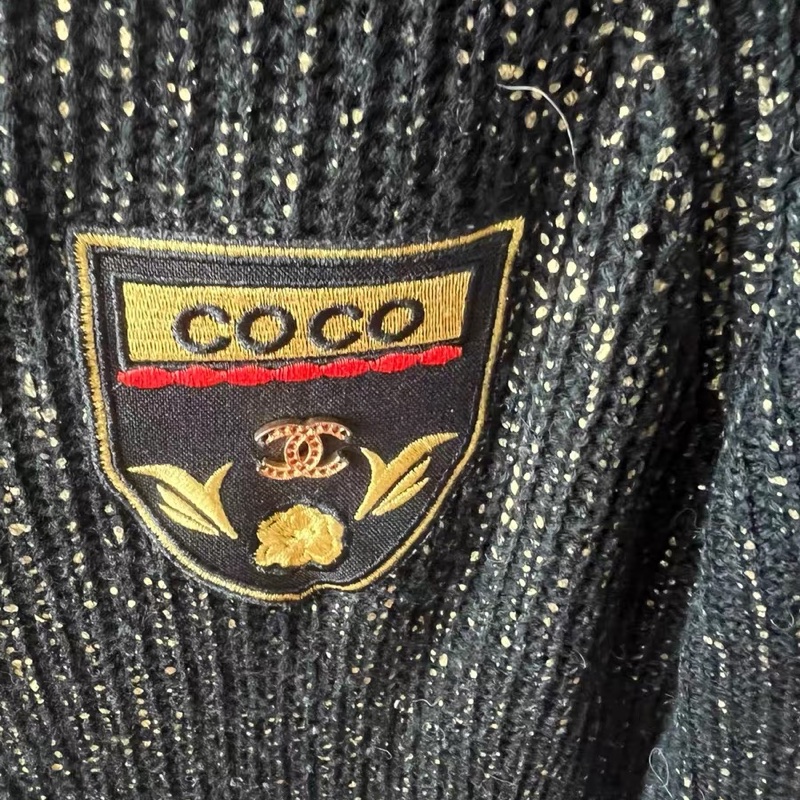Chanel勛章毛衣40碼-1