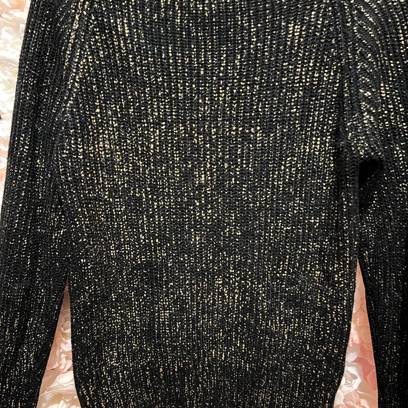 Chanel勛章毛衣40碼-2