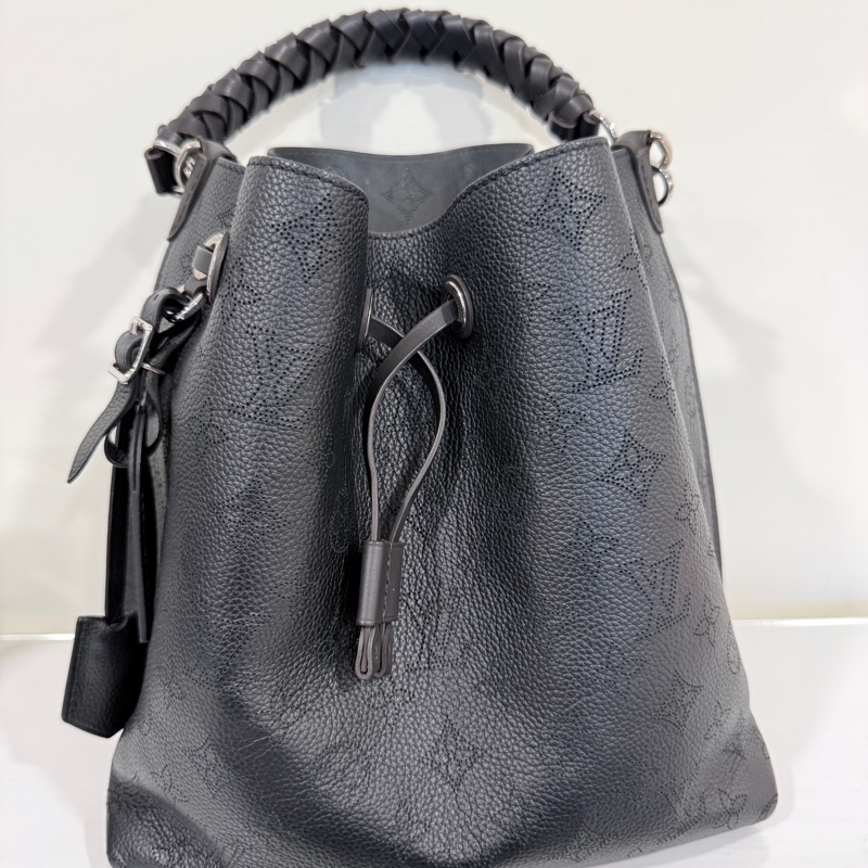Louis Vuitton✨Lv muria Bella鏤空全皮月光女神水桶包-6