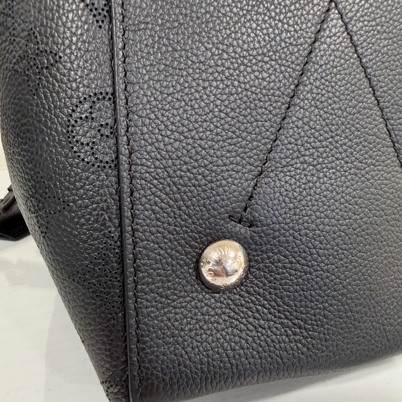 Louis Vuitton✨Lv muria Bella鏤空全皮月光女神水桶包-11