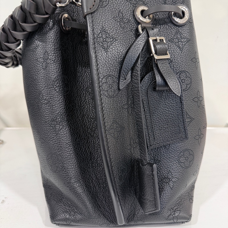 Louis Vuitton✨Lv muria Bella鏤空全皮月光女神水桶包-18