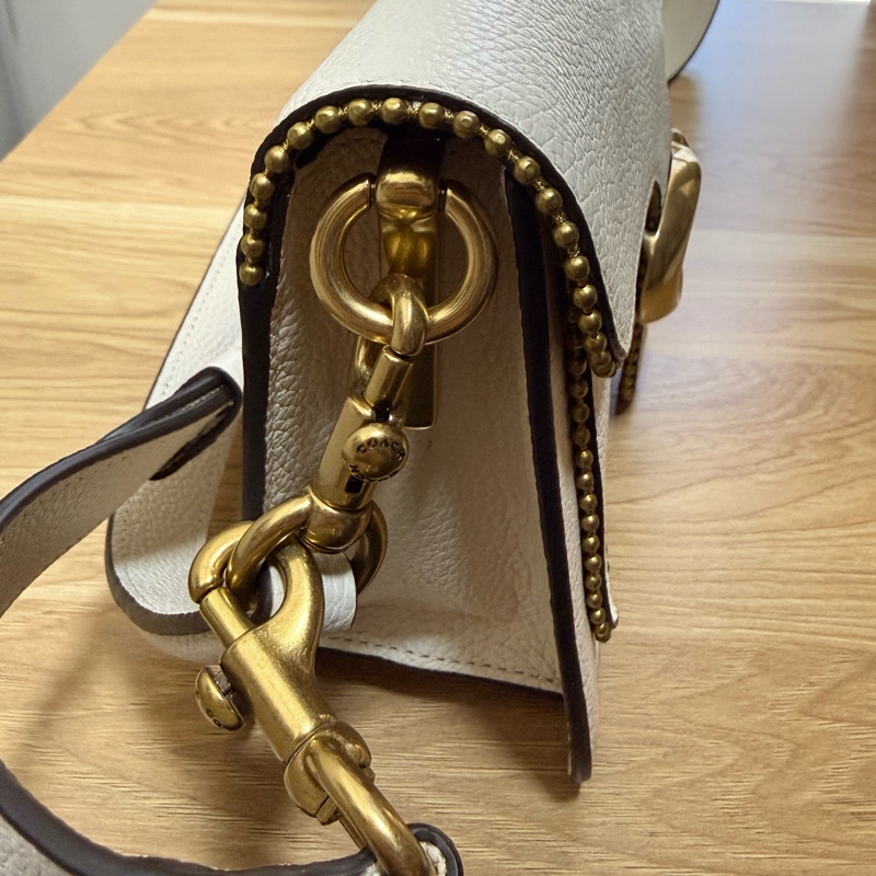 coach tabby 26 白色走珠肩背包/可斜背肩背-4