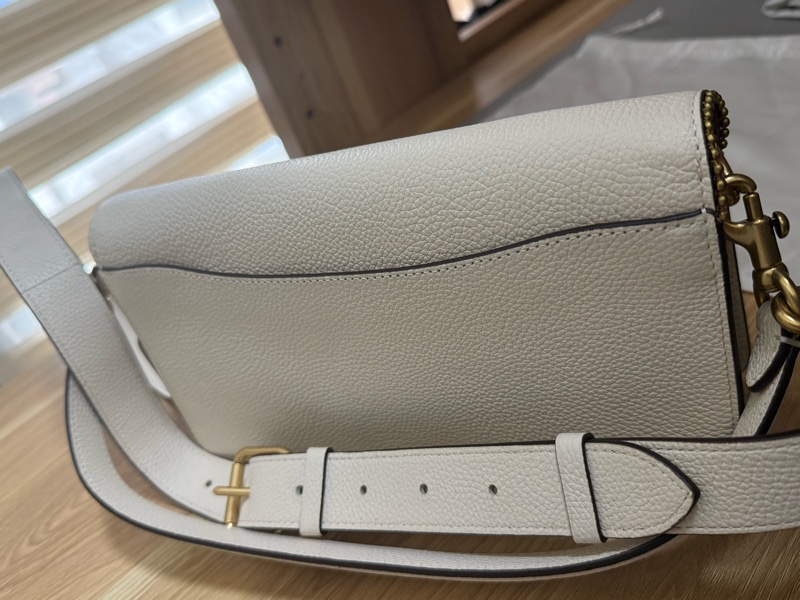 coach tabby 26 白色走珠肩背包/可斜背肩背-5