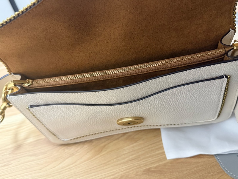 coach tabby 26 白色走珠肩背包/可斜背肩背-9