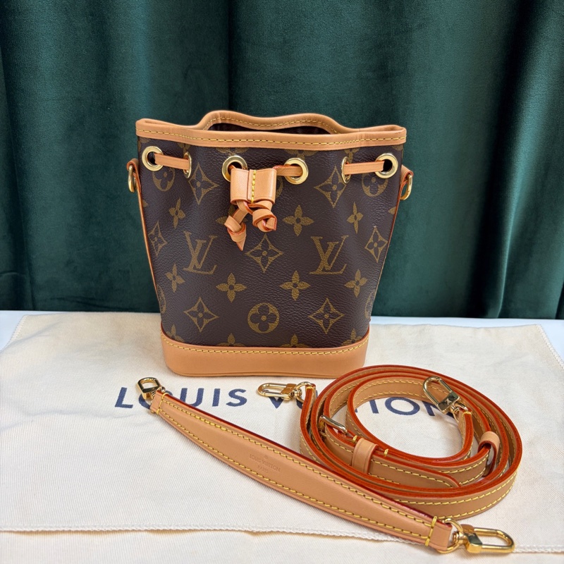 99新LV/路易威登 老花帆布NANO NOE水桶包 芯片款 尺寸:13x15x9 肩帶硬挺,-0