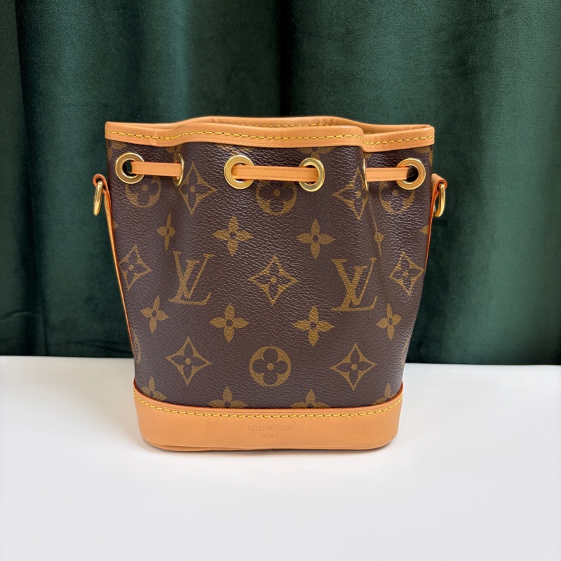 99新LV/路易威登 老花帆布NANO NOE水桶包 芯片款 尺寸:13x15x9 肩帶硬挺,-2