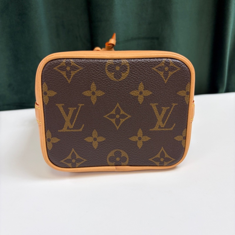 99新LV/路易威登 老花帆布NANO NOE水桶包 芯片款 尺寸:13x15x9 肩帶硬挺,-5