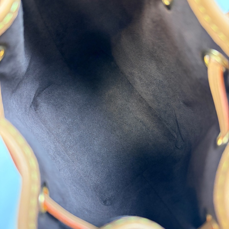 99新LV/路易威登 老花帆布NANO NOE水桶包 芯片款 尺寸:13x15x9 肩帶硬挺,-7